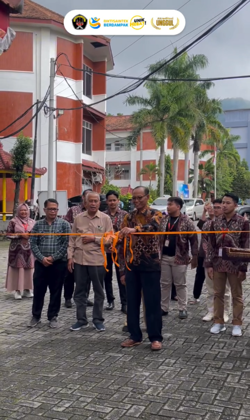 Road to Wisuda ke-60: Pameran Kewirausahaan Universitas Kadiri Resmi Dibuka