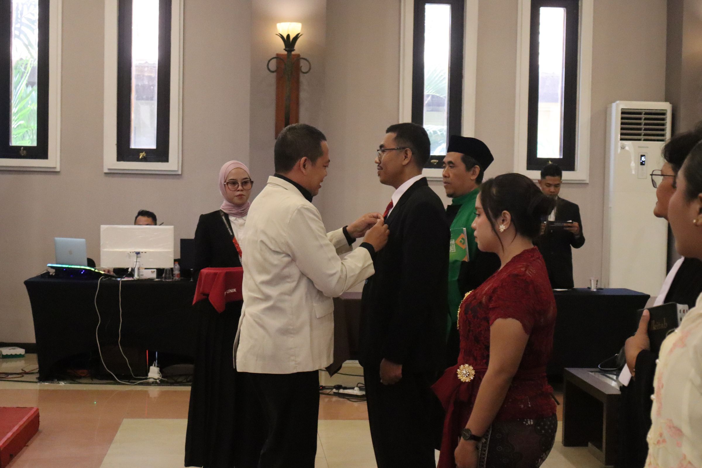 Universitas Kadiri Gelar Sumpah Profesi Ahli Teknologi Laboratorium Medik Tahun 2026